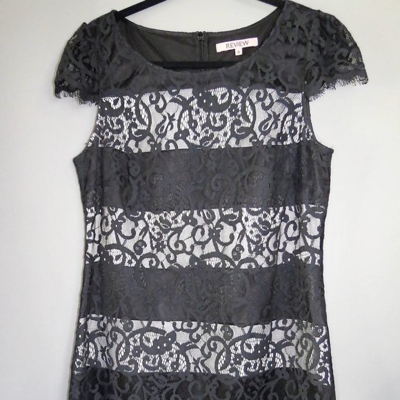REVIEW - Stunning - lace overlay dress - size 12 - excellent condition - Picture 2 of 5